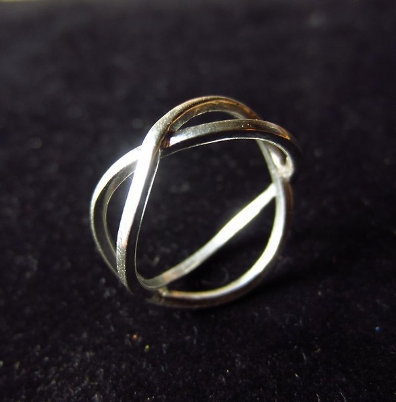 云语~《梅比斯环戒~方线版》~手工打造·999纯银戒Mobius Ring - 戒指 - 其他金属 白色