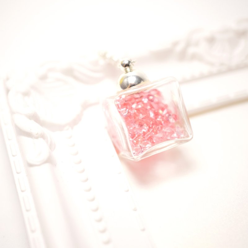 A Handmade 粉红色正方体玻璃颈链 - 颈链 - 玻璃 