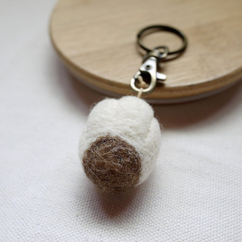 羊毛毡猫掌钥匙圈-白底褐点点 - 钥匙链/钥匙包 - 羊毛 