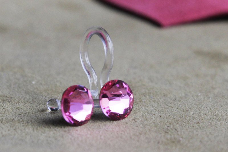 经典。光芒 | SWAROSVKI 简约水晶玻璃钻耳环。莓红 | 针式、夹式 - 耳环/耳夹 - 其他材质 红色
