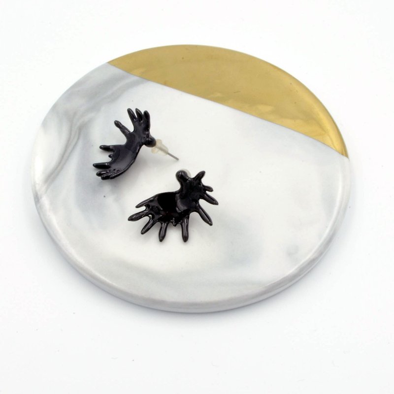 TIMBEE LO 黑色 法式搪瓷 金属驯鹿角耳环 - 耳环/耳夹 - 其他金属 黑色