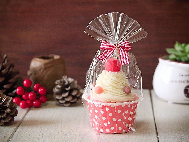 榛果草莓杯子蛋糕 手工皂 - 沐浴用品 - 植物．花 粉红色