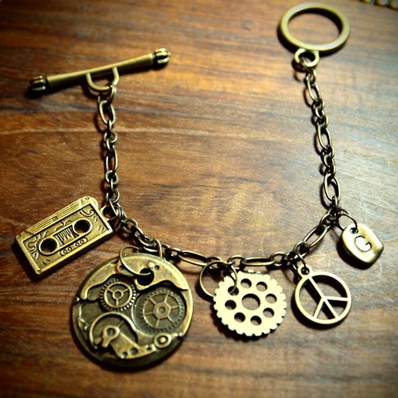 Steampunk 蒸气庞克风 机芯复古手链 - 手链/手环 - 其他金属 金色