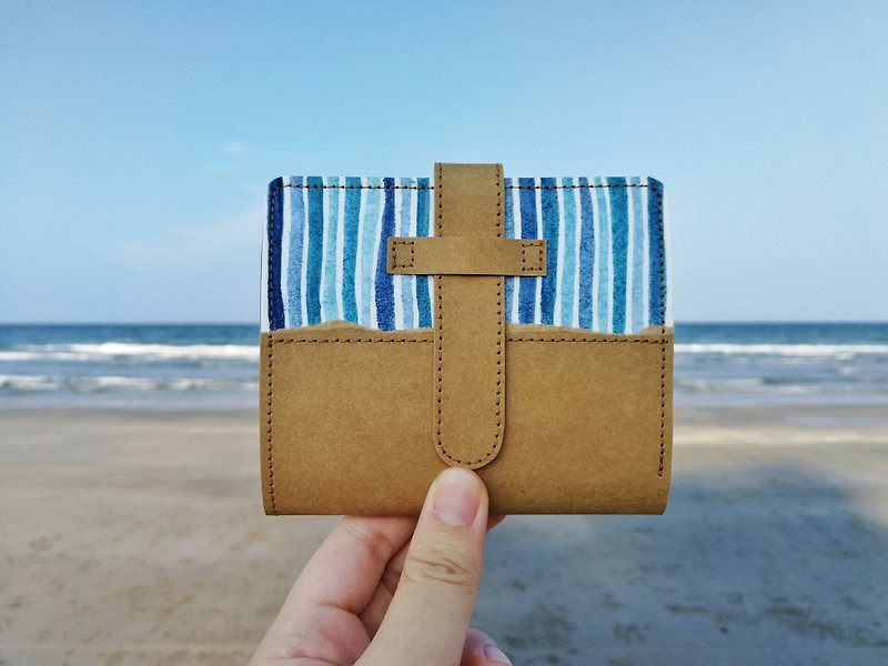 【海の色】蓝色条纹 手工彩绘 水洗牛皮纸 短夹 - 皮夹/钱包 - 纸 蓝色