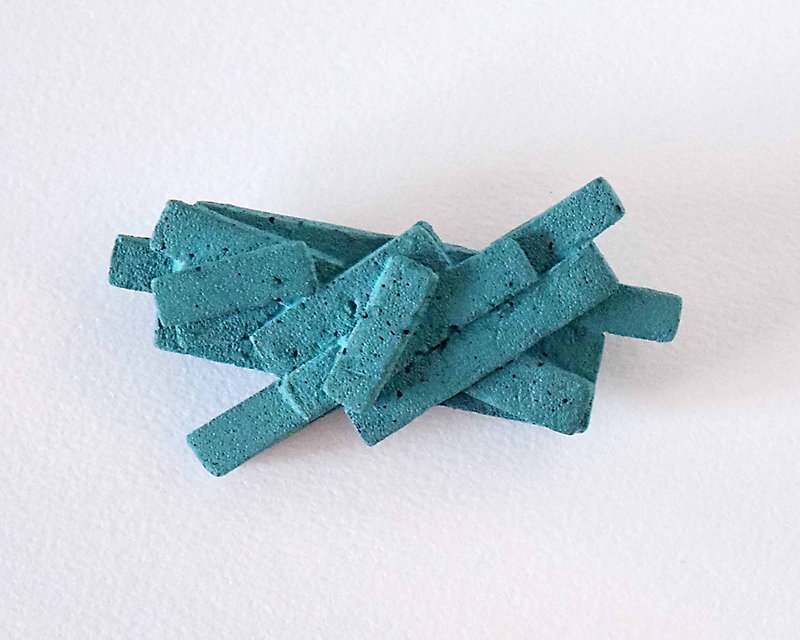 Concrete Brooches / pieces of the universe, Blue - 胸针 - 水泥 蓝色