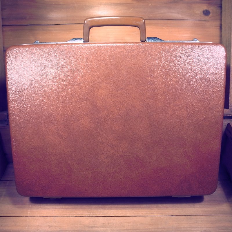 [ 老骨头 ] ECHOLAC 咖啡色 复古老皮箱 VINTAGE - 行李箱/行李箱保护套 - 塑料 咖啡色