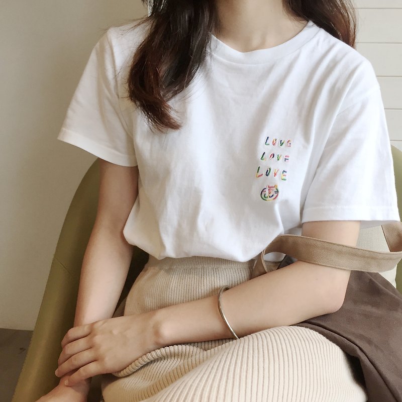 全是爱 LOVE & PEACE  /上衣 彩虹刺绣Tee - 女装 T 恤 - 棉．麻 白色