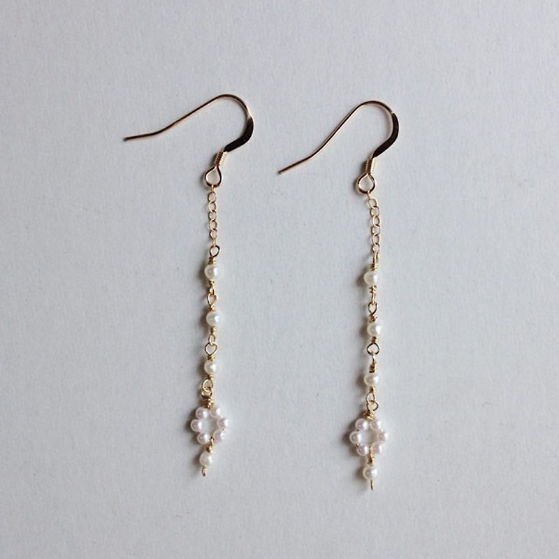 14 kg freshwater pearl AAA and  vintage pearl flower line earring - 耳环/耳夹 - 宝石 白色