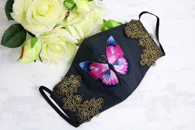 Face mask wth handmade embroidery Mask with butterfly Reusable mask Fashion mask - 口罩 - 棉．麻 黑色