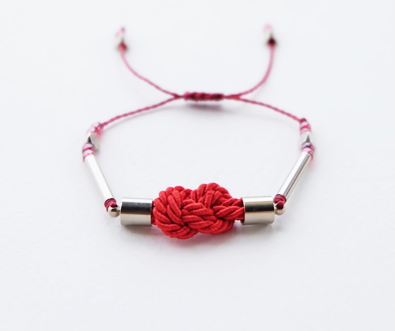 Infinity knot twisted rope in red adjustable bracelet - 手链/手环 - 聚酯纤维 红色