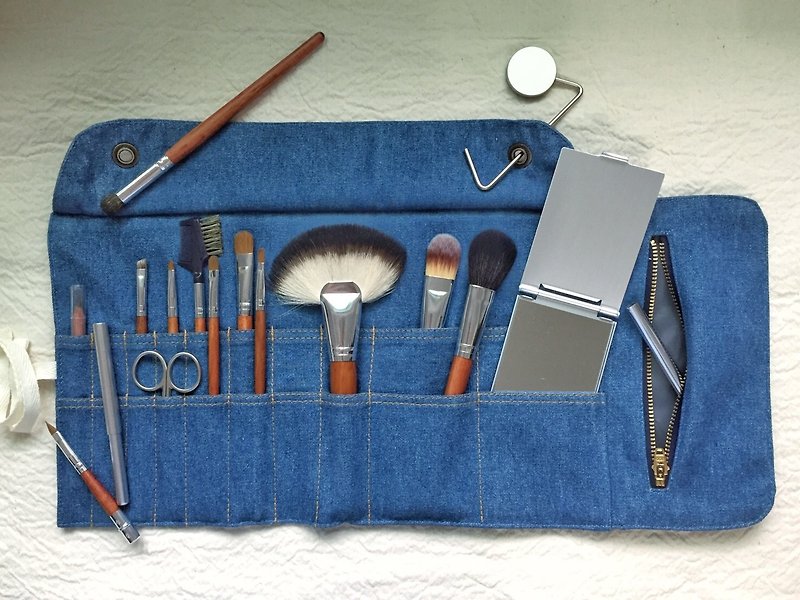 丹宁工具收纳绻 | 浅蓝 - 化妆包/杂物包 - 棉．麻 蓝色