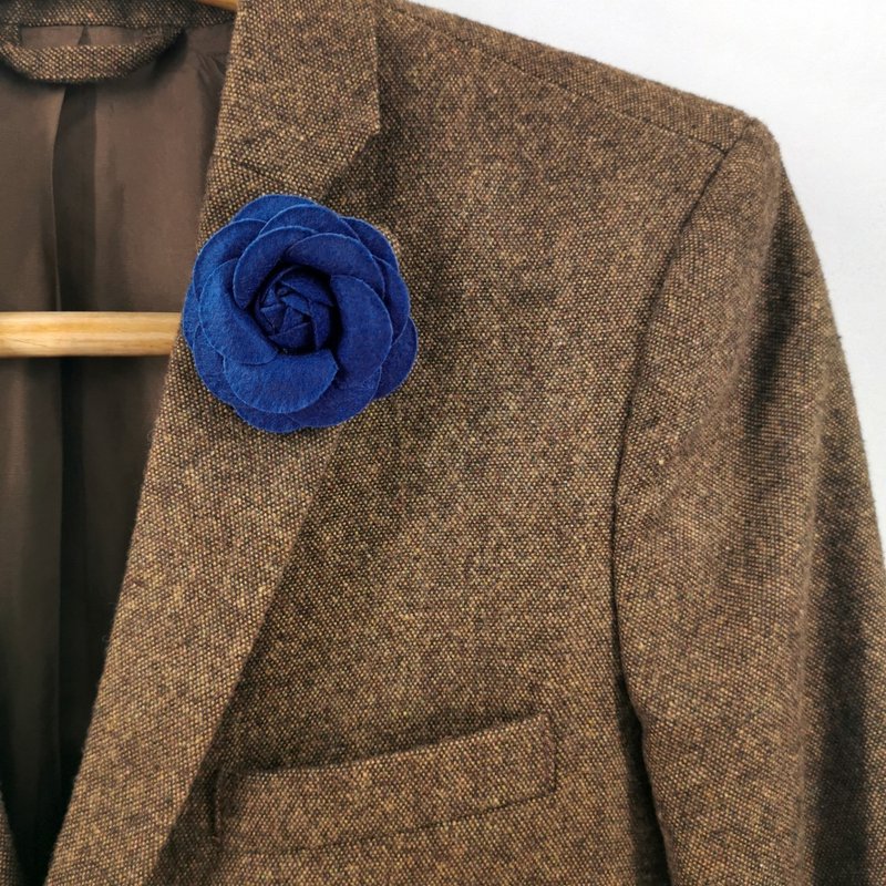 Blue Felt Flower Lapel Pin/Brooch - 胸针 - 其他材质 蓝色