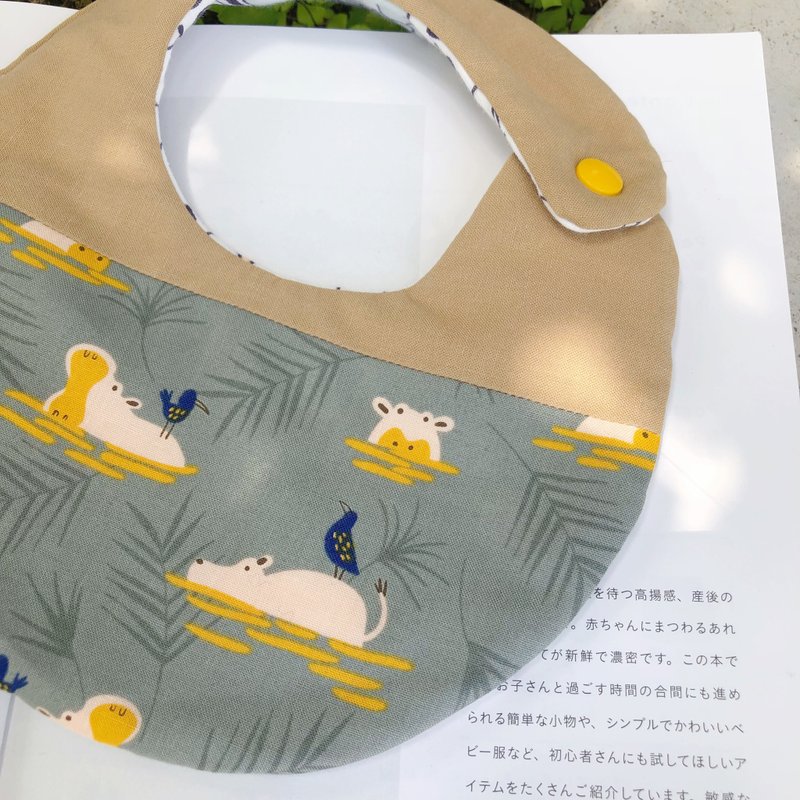 泥土黄河马 l 韩国有机棉 l 手工六层纱围兜口水巾 - 围嘴/口水巾 - 棉．麻 