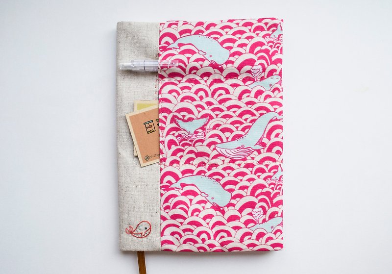 Pink Whale of a time - adjustable A5 fabric bookcover - 书衣/书套 - 棉．麻 红色