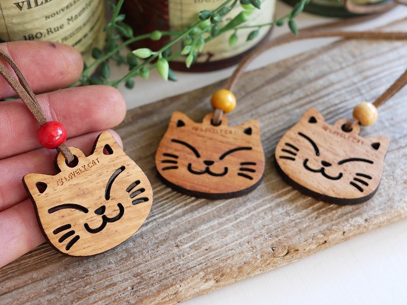 猫の首飾り　木製 - 项链 - 木头 