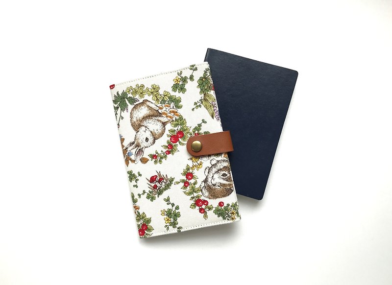 布制护照套  兔子 森林 白色 - 护照夹/护照套 - 棉．麻 白色
