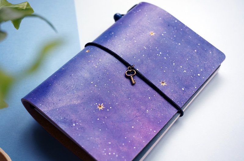手染宇宙星空 极简护照夹 护照套 手帐 笔记本 书衣 - 笔记本/手帐 - 真皮 紫色