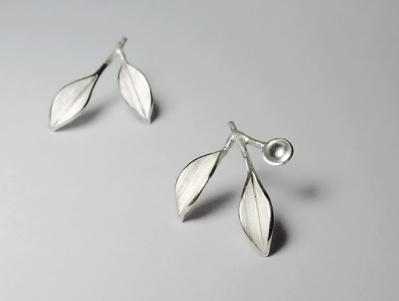 点叶系列│小二叶+圆点纯银耳环(不对称)|Silver·Handmade - 耳环/耳夹 - 纯银 银色