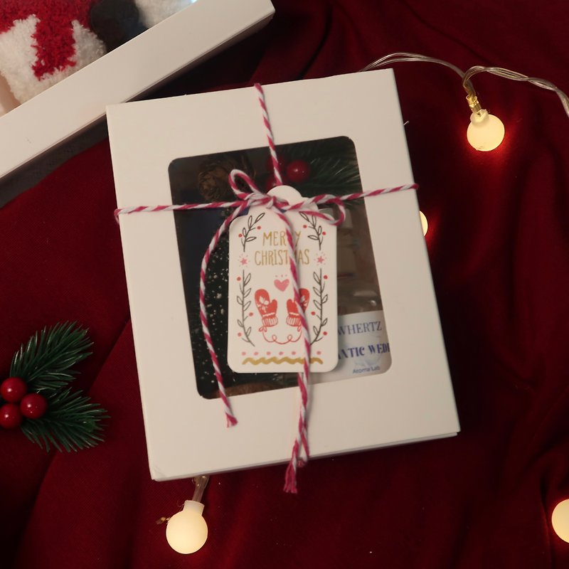 圣诞交换礼盒 香氛交换礼盒 扩香瓶 香氛蜡烛择一 赠圣诞树松果 - 香薰/精油/线香 - 蜡 红色