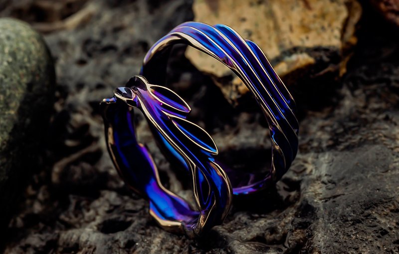 迪斯和珀耳塞福涅雕刻钛金结婚戒指套装 - 戒指 - 其他金属 紫色