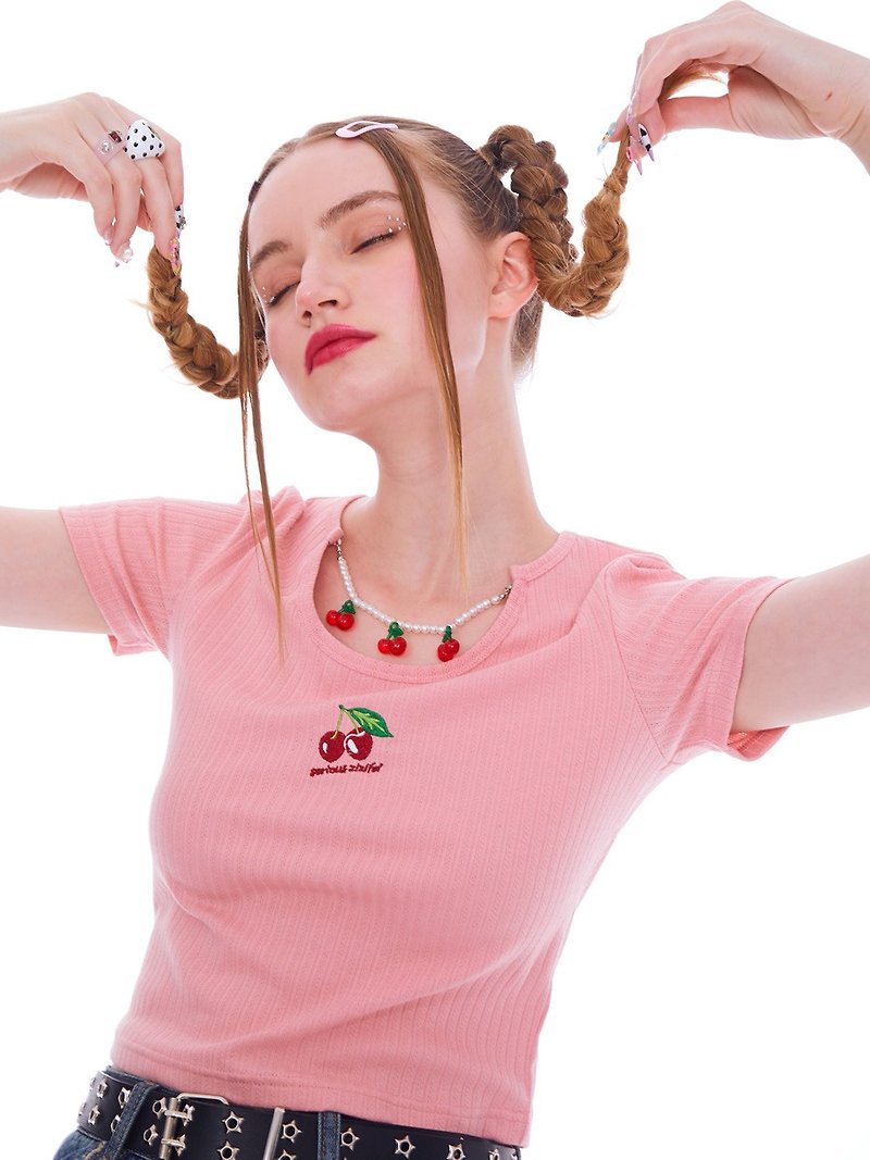 ziziFei甜辣樱桃链条短款上衣夏圆领针织粉色短袖T恤女修身设计感 - 女装 T 恤 - 其他材质 粉红色