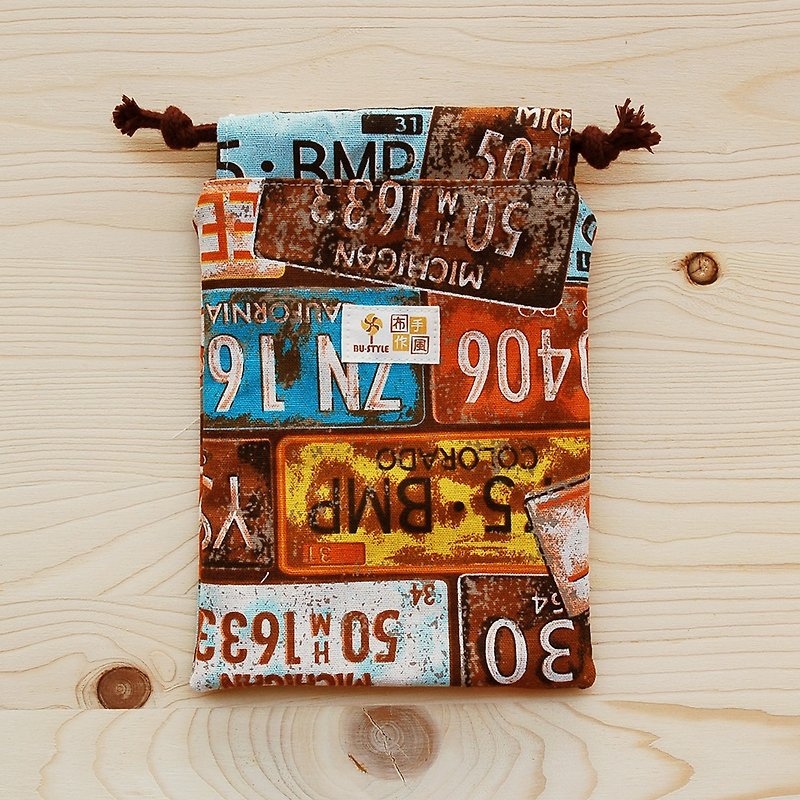 美式复古车牌束口袋(中)-棕/剩1 - 化妆包/杂物包 - 棉．麻 咖啡色