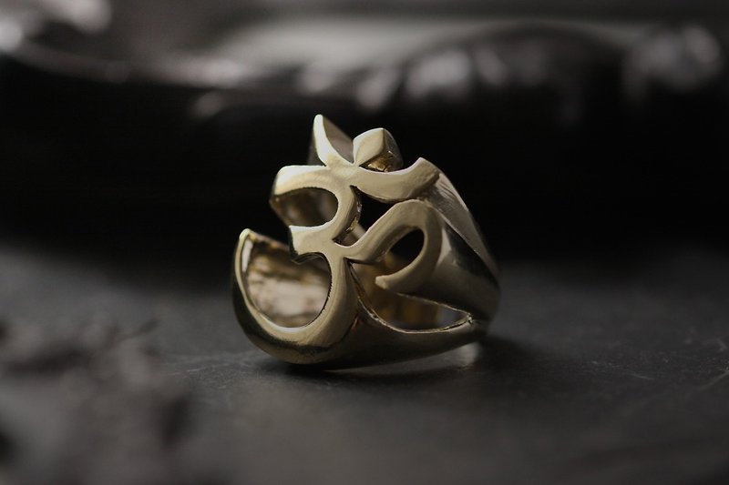 Ohm Ring Version Two by Defy/Sign Ring. - 戒指 - 其他金属 