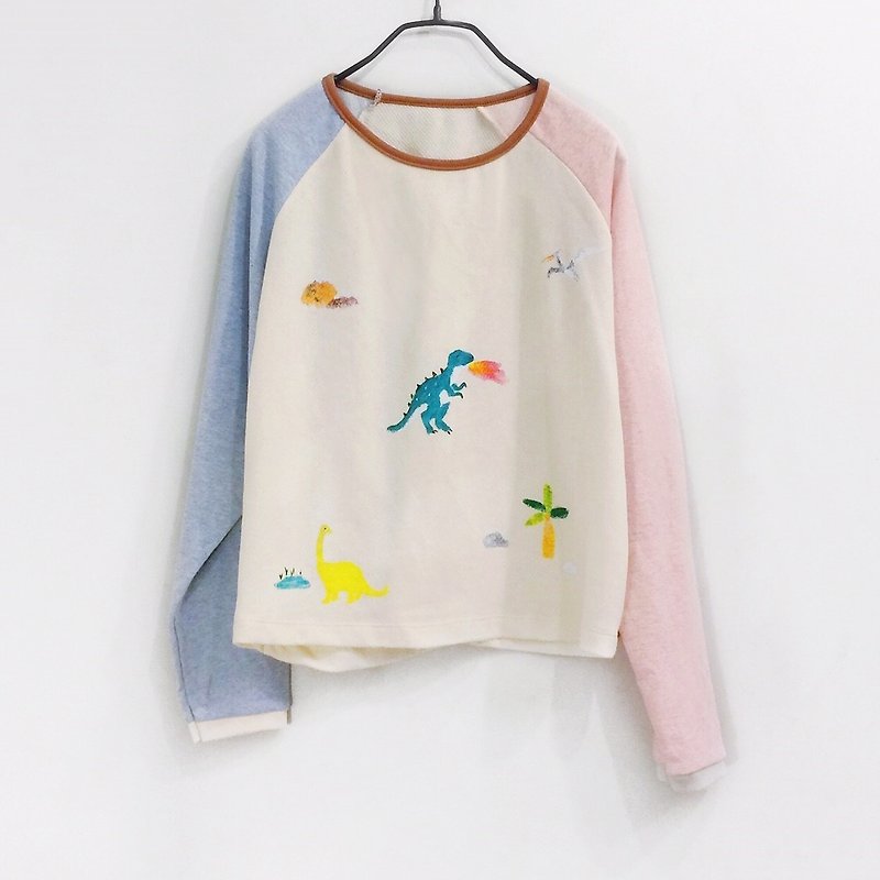 Little dinosaur - Long Sleeve Shirt -pastel - 女装 T 恤 - 棉．麻 多色