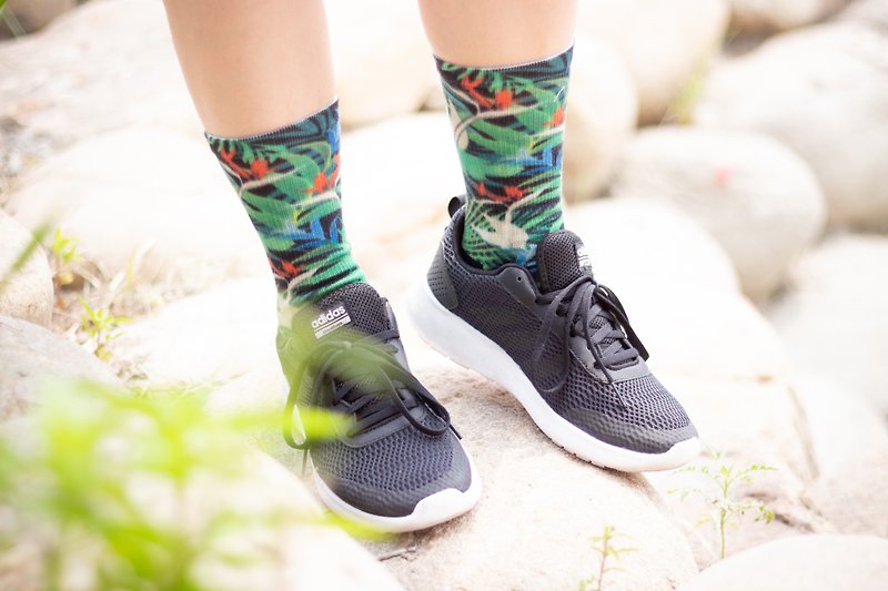 【小创袜】 天堂鸟 轻量air 森林系 植物 运动袜 长袜 长筒袜 绿 - 袜子 - 棉．麻 绿色