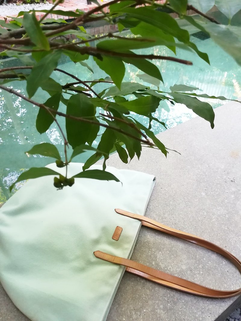 Mint Green Beach Tote Bag with Leather Strap - Casual Weekend Tote - 手提包/手提袋 - 棉．麻 绿色