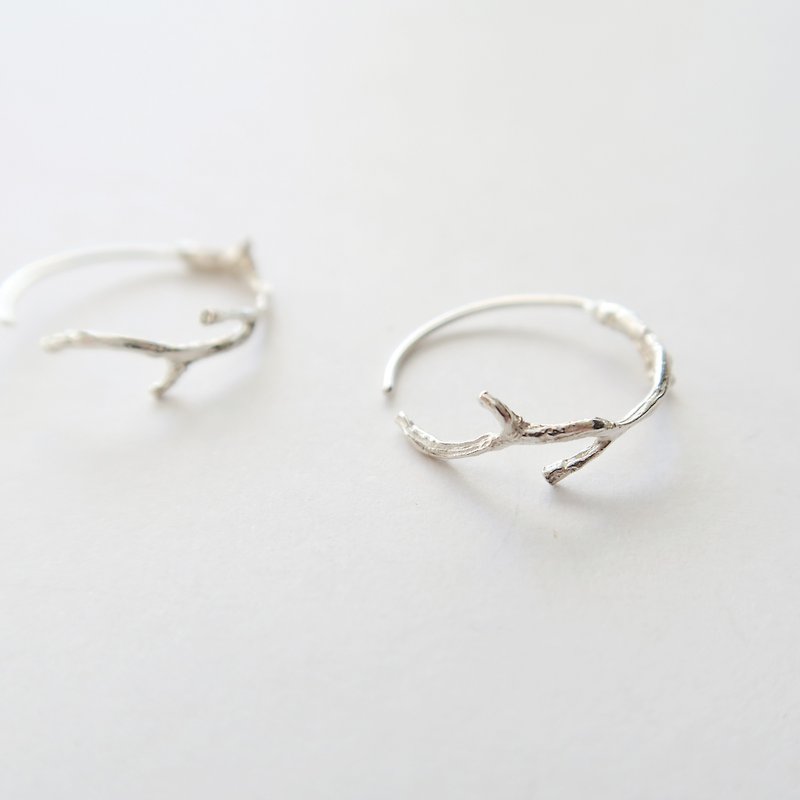 独家 森林系 925纯银 冰心 枝芽 C型 耳环或耳夹 一对 - 耳环/耳夹 - 纯银 白色