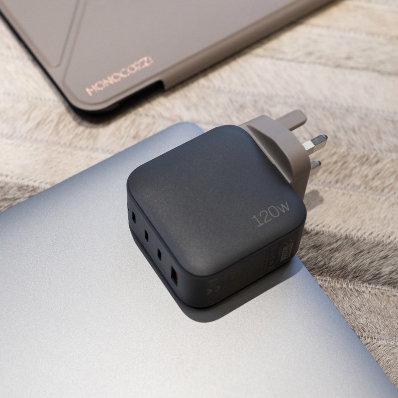 只限香港 - ESSENTIALS 120W 4端口 USB-C GaN充电器 - 英规 - 其他 - 塑料 灰色