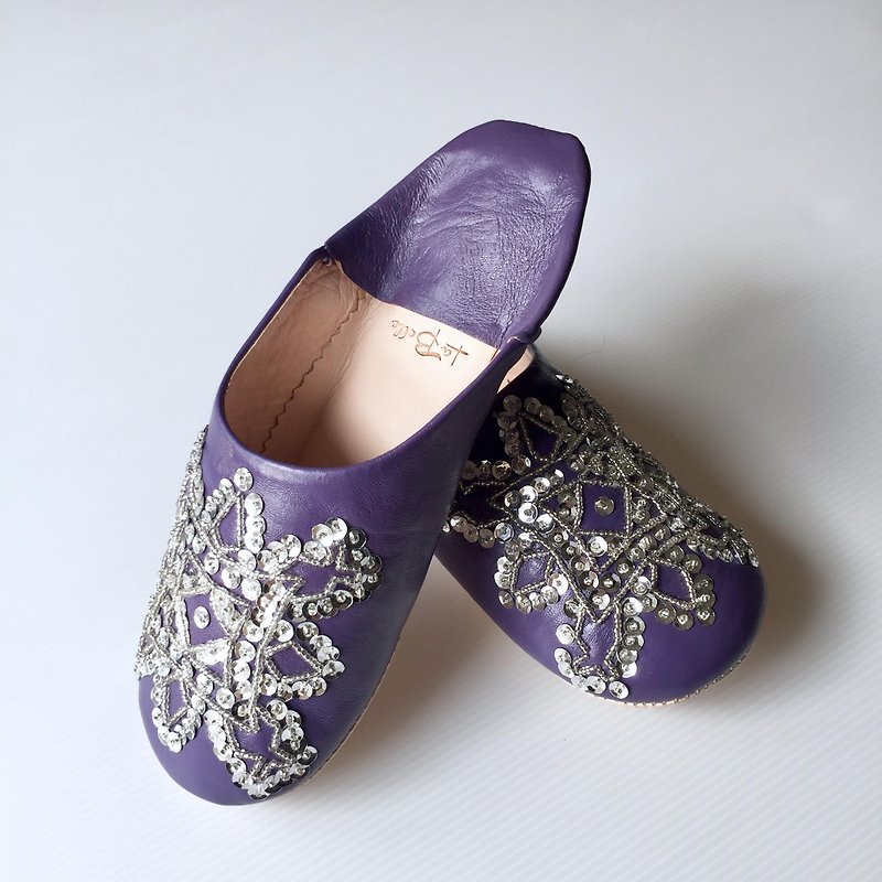 【SALE】手縫い刺繍の上品バブーシュ　マダム　すみれ色×シルバー - 其他 - 真皮 紫色