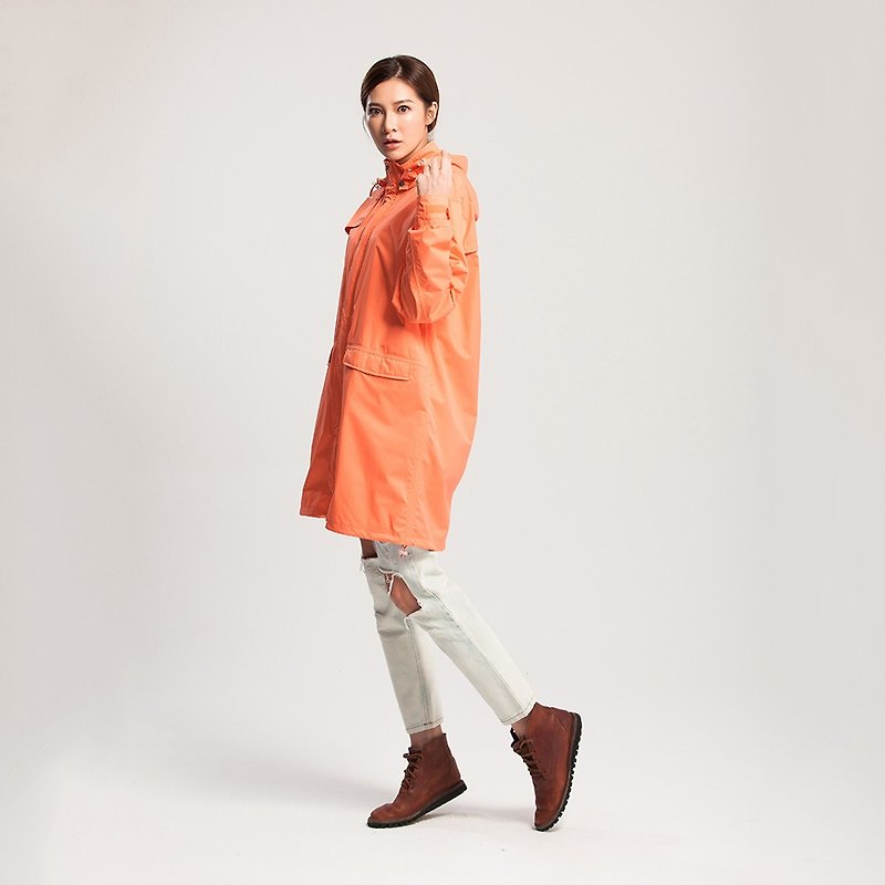 (完售)LoRain中性风衣式防水外套-蜜桃橘 + Expansion可收纳延伸- - 女装休闲/机能外套 - 防水材质 橘色