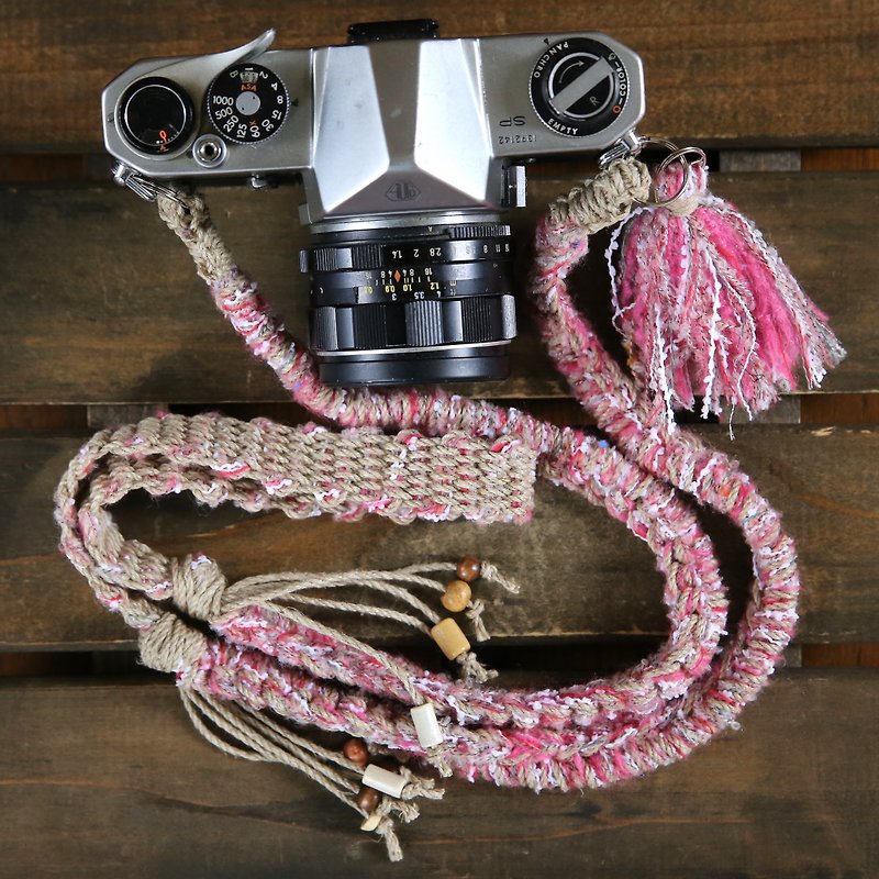 残り1点/手紡ぎニットの麻紐カメラストラップpink/2重リング - 相机背带/脚架 - 棉．麻 粉红色