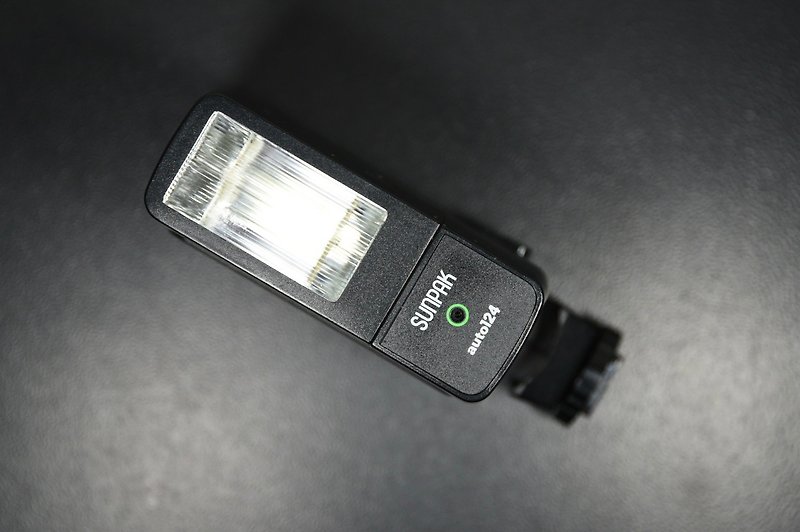 【经典古物】Sunpak Auto124 含闪灯同步线 复古闪光灯 闪光灯 - 相机 - 其他材质 