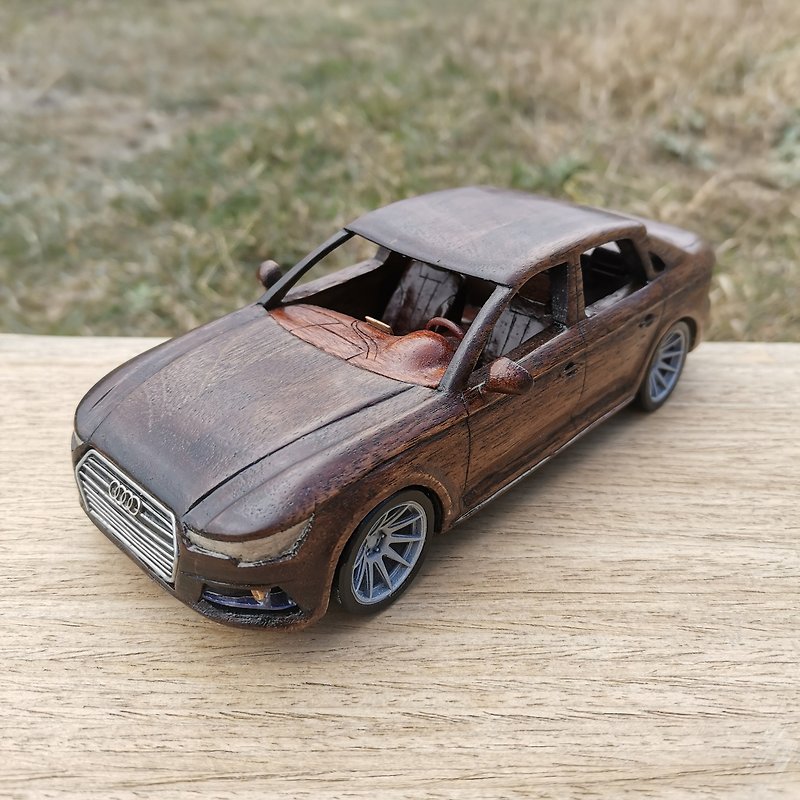 Collectible toy car model  Audi A4 2017 - 摆饰 - 木头 