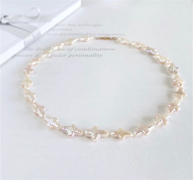 天然淡水真珠 オーロラカラー クロス型パールのチョーカーネックレス - 颈链 - 珍珠 白色