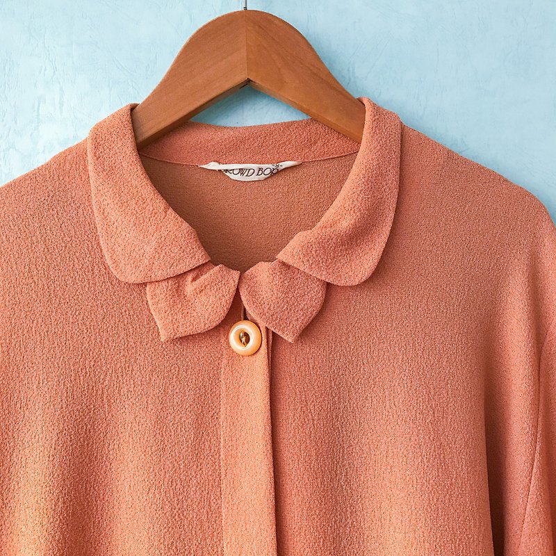 …｛橡子女孩::古着上衣｝花瓣领口亮橙色长袖衬衫 - 女装上衣 - 聚酯纤维 橘色
