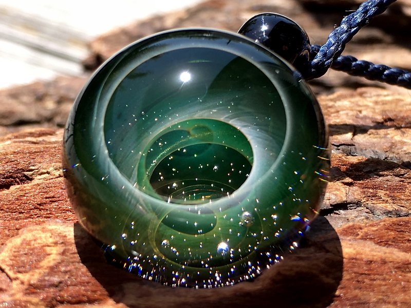 boroccus 銀河イメージ 耐熱ガラス ペンダント - 项链 - 玻璃 绿色