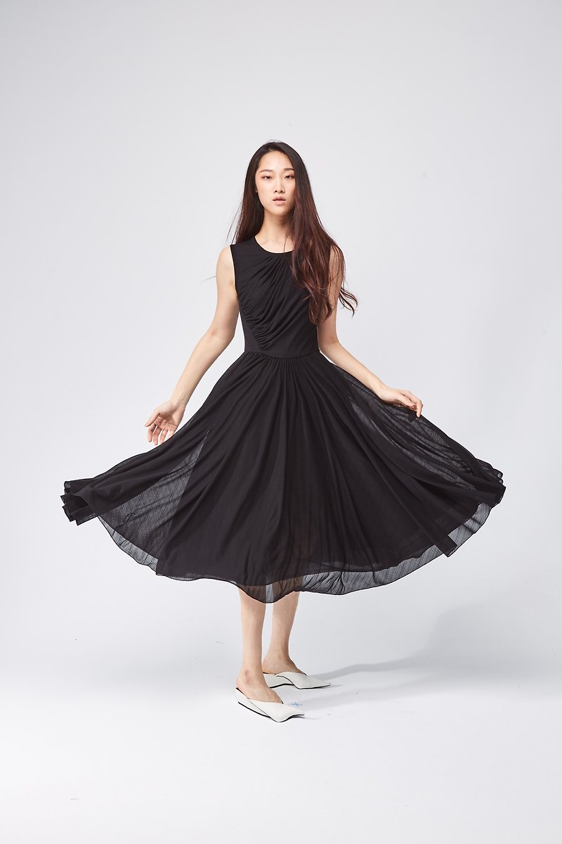 CUPRO 典雅连身裙 - 洋装/连衣裙 - 其他材质 黑色