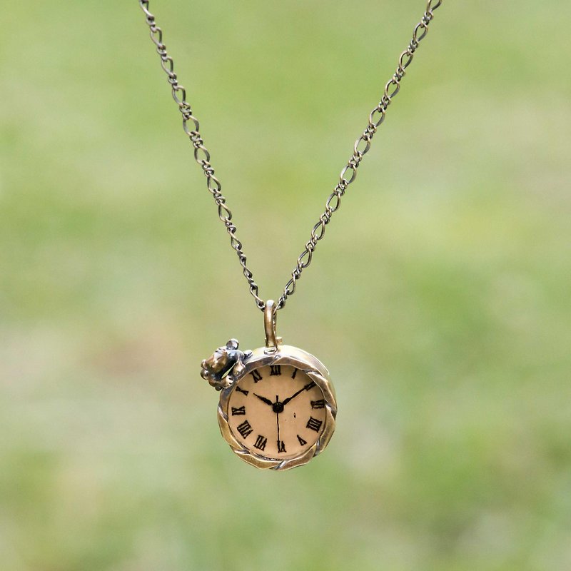沼をのぞく蛙ネックレス時計Sチョコ - 女表 - 其他金属 咖啡色