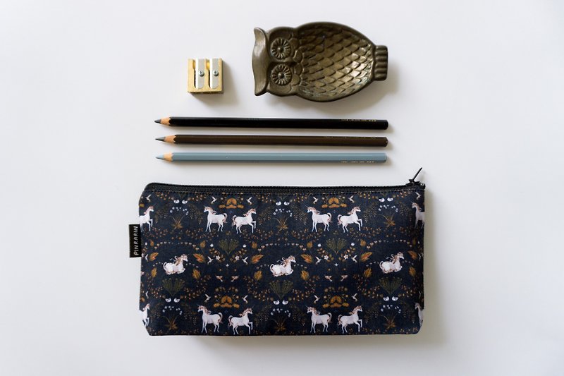 Unicorn accessories pouch / Stationery pencil  - Autumn leaves - 铅笔盒/笔袋 - 聚酯纤维 咖啡色