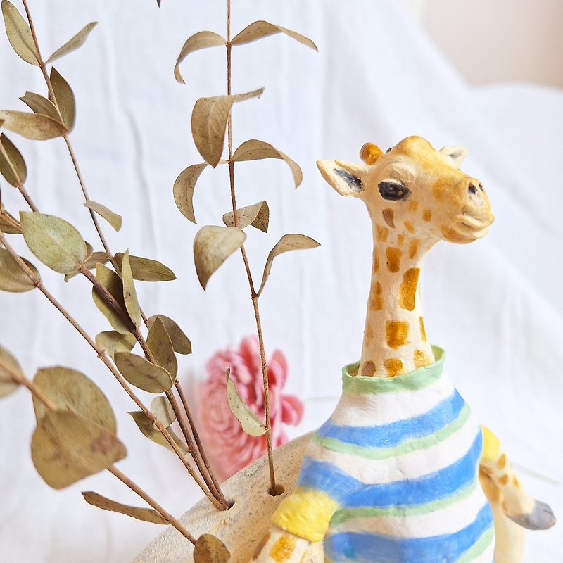 长颈鹿摆饰 长颈鹿瓷偶 长颈鹿干燥花器 附上照片干燥花 - 摆饰 - 瓷 