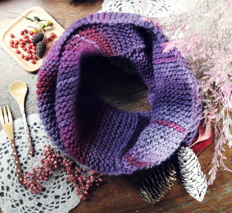 Handmade手作-缤纷紫罗兰-毛线脖围 - 围巾/披肩 - 羊毛 紫色