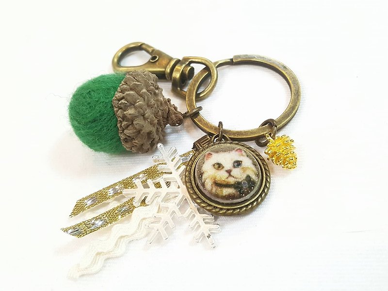 Paris*Le Bonheun。幸福森林。猫儿。羊毛毡橡果。松果钥匙圈吊饰。圣诞礼物 - 钥匙链/钥匙包 - 其他金属 绿色