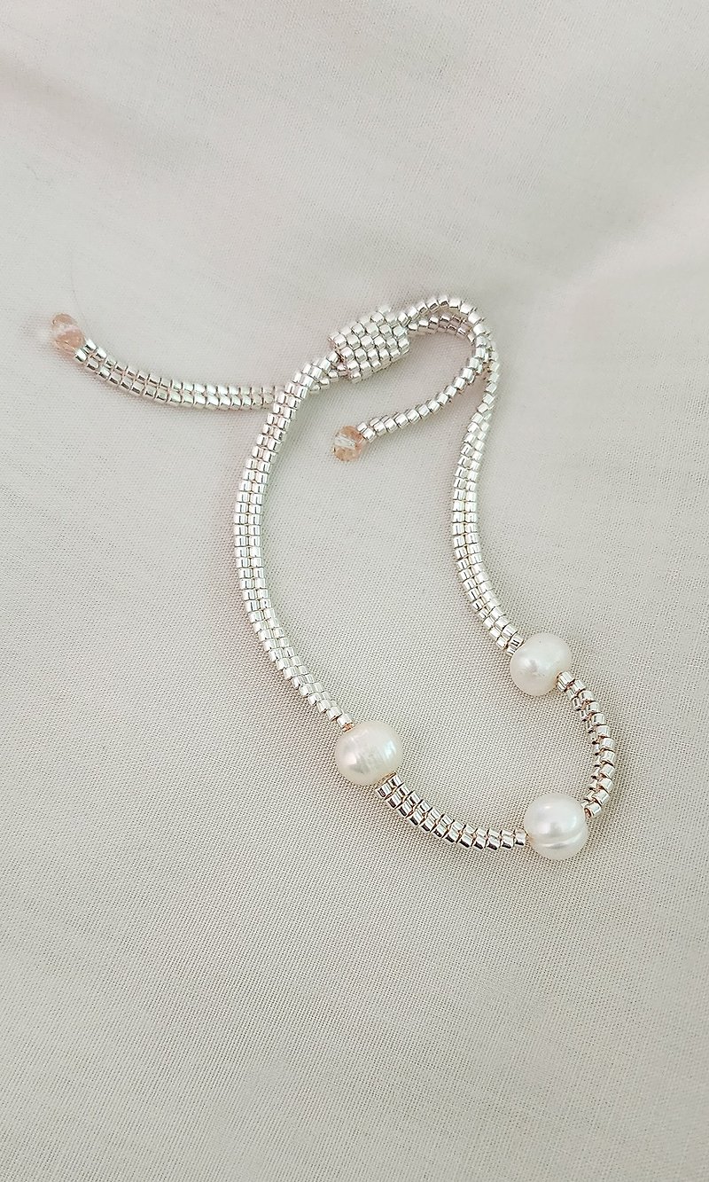 Ruban de Perle | JeannieRichard 的銀色珍珠可調節手鍊 - 手链/手环 - 玻璃 银色