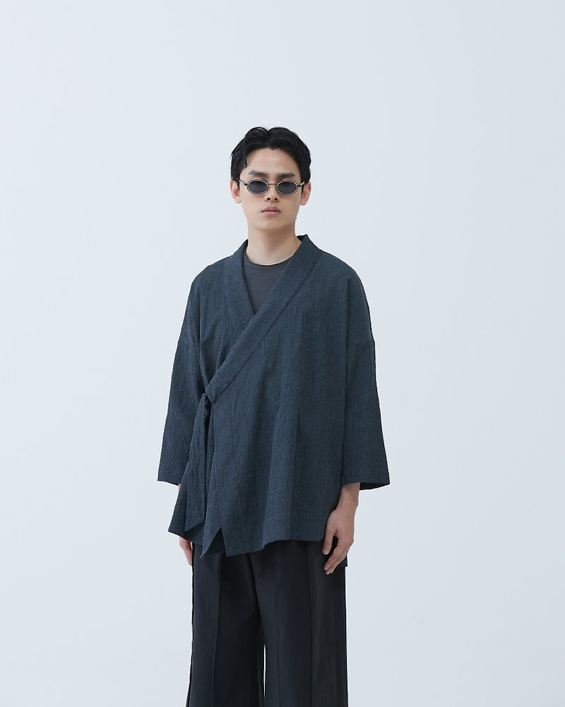 九分袖织纹道袍 3/4 Sleeve Texture Robe - 男装外套 - 棉．麻 灰色