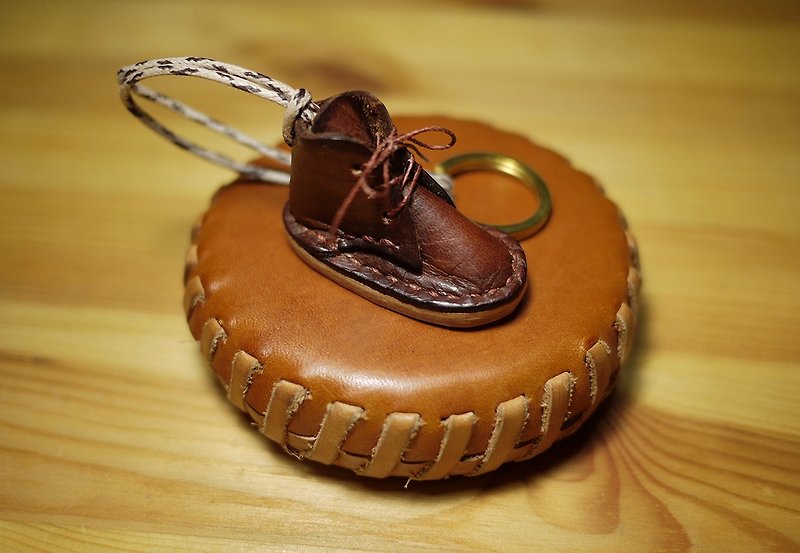 手工小皮鞋钥匙圈 GNOMES - 钥匙链/钥匙包 - 真皮 咖啡色