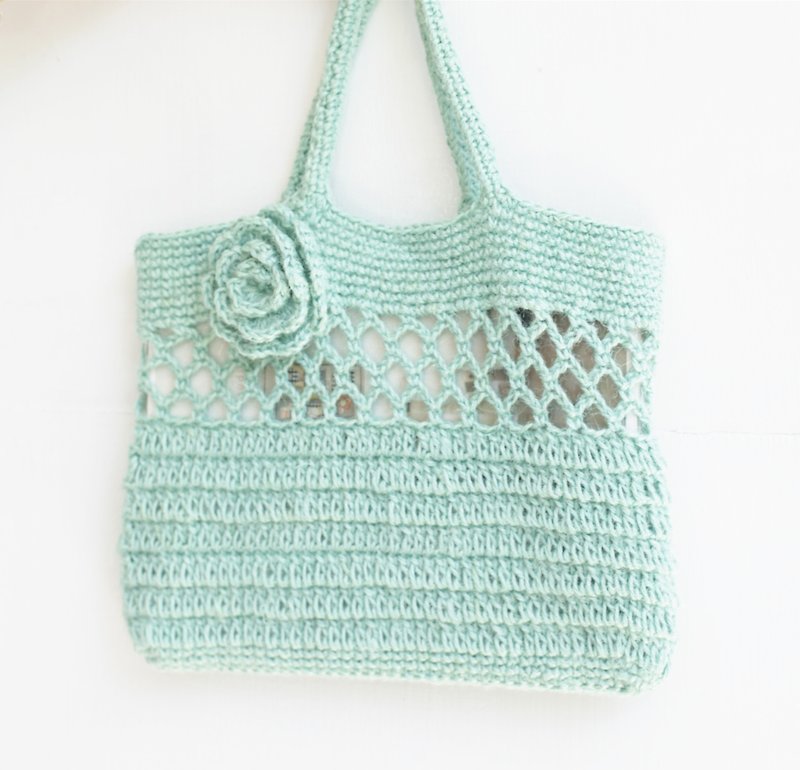 【好日手作】Handmade。手工编织。蓝绿色玫瑰编织手提袋 - 手提包/手提袋 - 棉．麻 蓝色